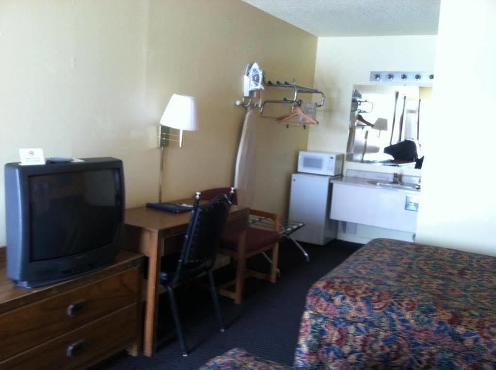 Knights Inn - Chanute Luaran gambar