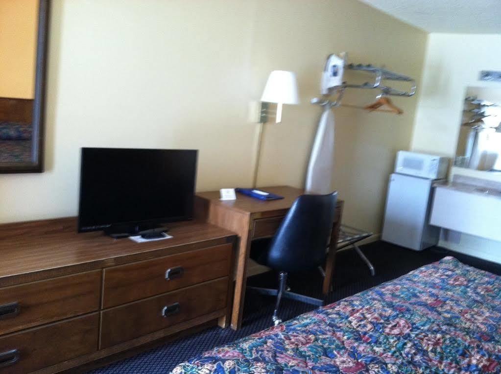 Knights Inn - Chanute Luaran gambar