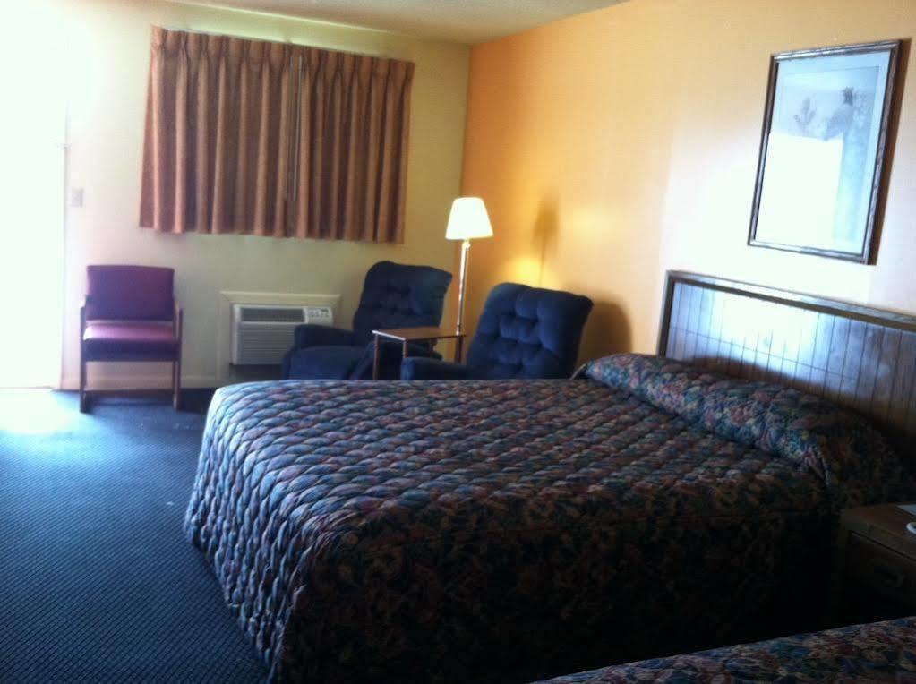 Knights Inn - Chanute Luaran gambar