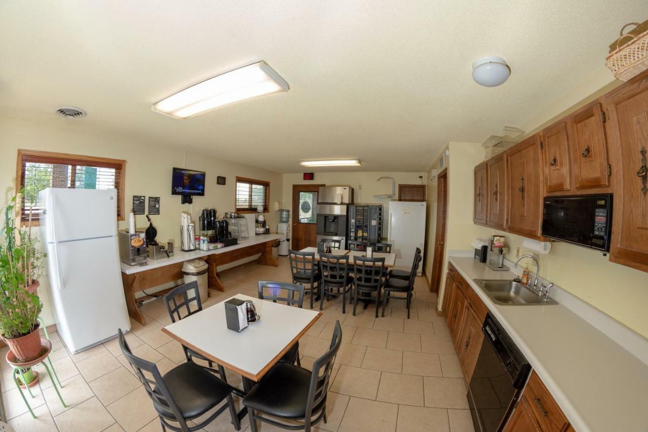 Knights Inn - Chanute Luaran gambar